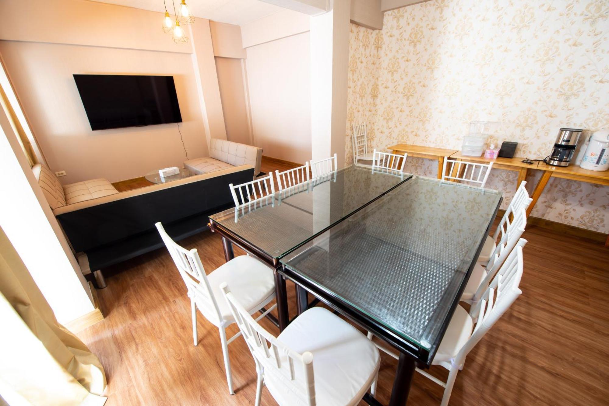 Bt Fifty Hotel Bangkok Bagian luar foto
